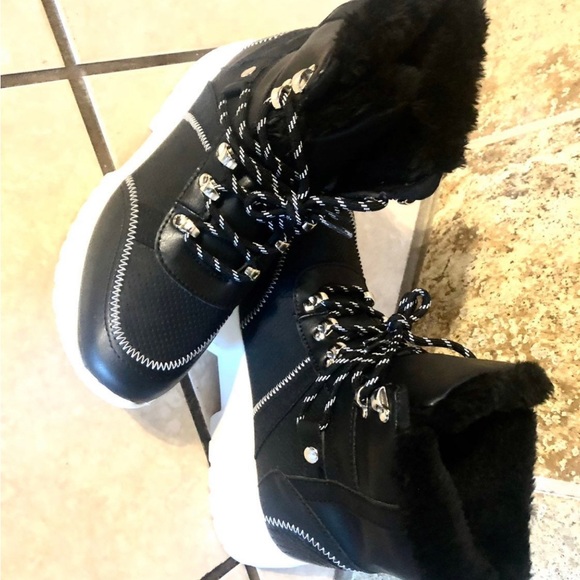 NEW Unionbay Women's Winter Snow Boots size 9 - Picture 5 of 8